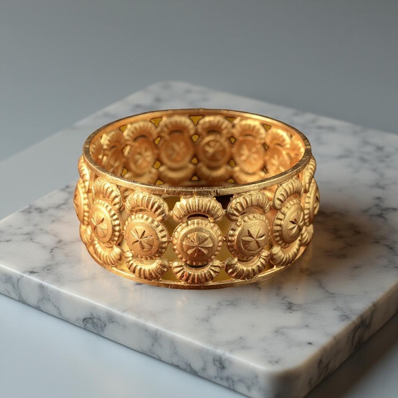 B016  Luxury Gold Plated Floral Filigree Bangle  Vintage Inspired Statement Cuff - Picture 1 of 1